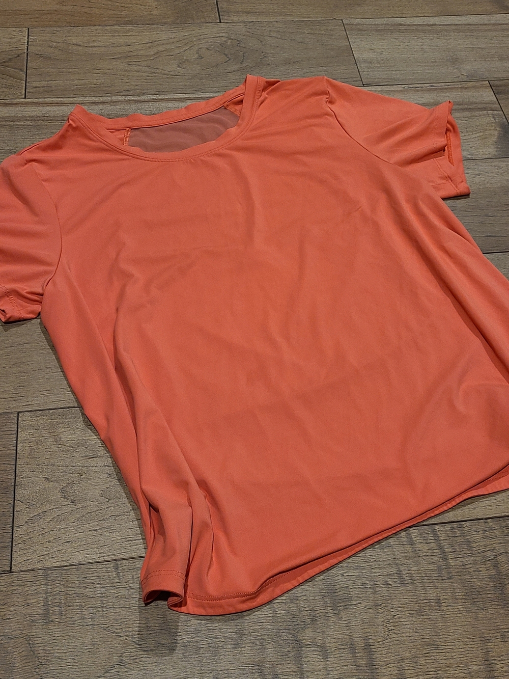 ALL IN MOTION Women's Coral Short Sleeve Crewneck Tee - Size Medium!